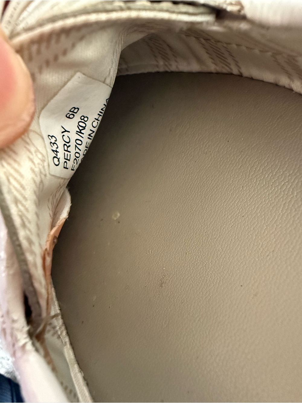 Coach Percy moccasins size 6 Two-Tone Cream & Tan Patent Leather Bow Moccasins - Picture 6 of 7